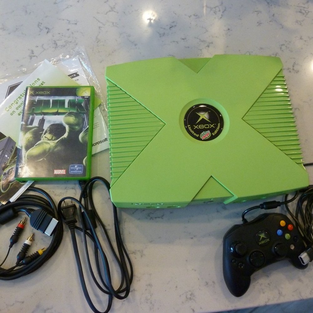 Xbox ~ Microsoft Xbox Mountain Dew Limited Edition Game Console **RARE**